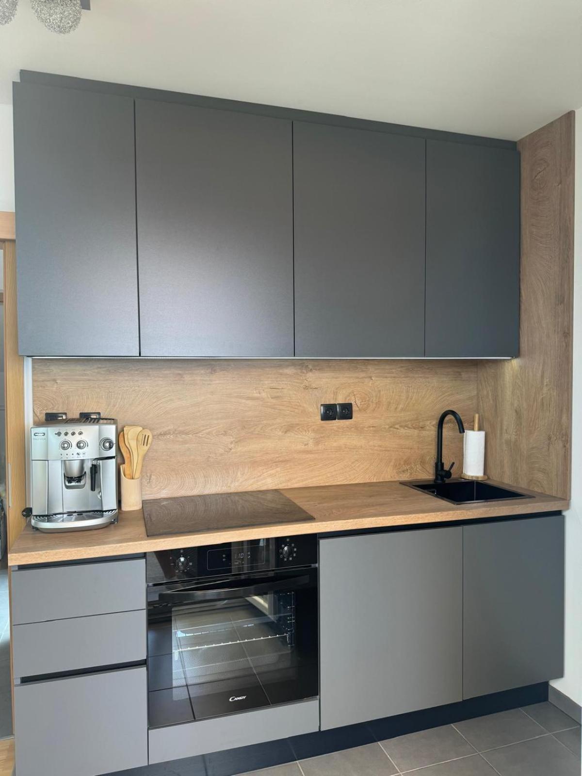 Appartement Haus Ella à Novi Vinodolski Extérieur photo