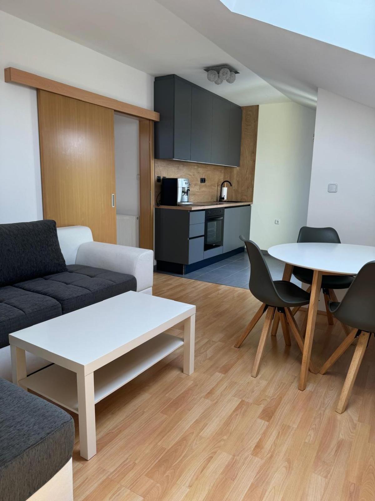 Appartement Haus Ella à Novi Vinodolski Extérieur photo